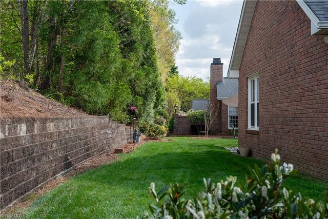 4713 Barrington Place Court, Jamestown, NC 27282