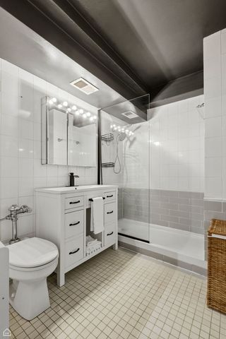 5801 N Sheridan Road 7B, Chicago, IL 60660