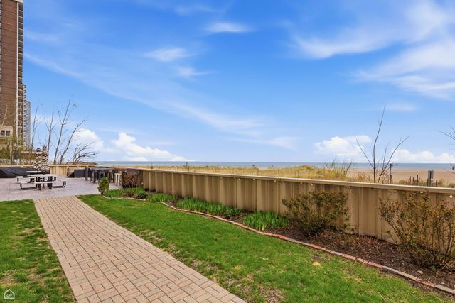 5801 N Sheridan Road 7B, Chicago, IL 60660