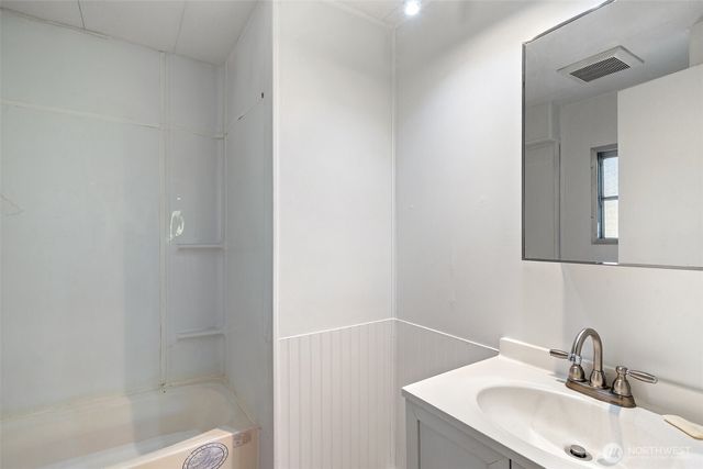 3060 NE McWilliams Road #2, Bremerton, WA 98311