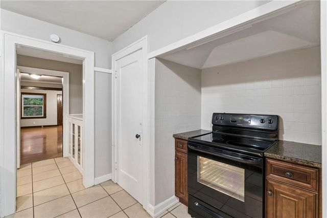 6132 Holmes Street, Kansas City, MO 64110