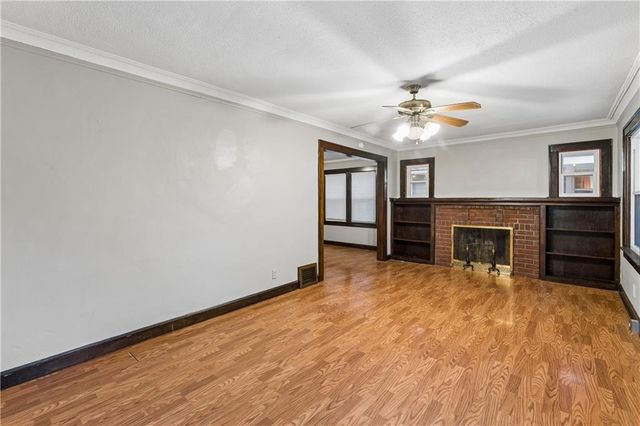6132 Holmes Street, Kansas City, MO 64110
