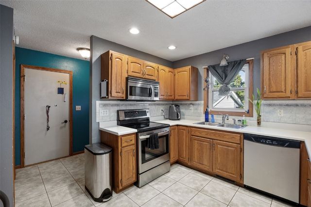 1010 North View Dr., Center Point, IA 52213