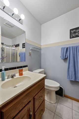 1010 North View Dr., Center Point, IA 52213