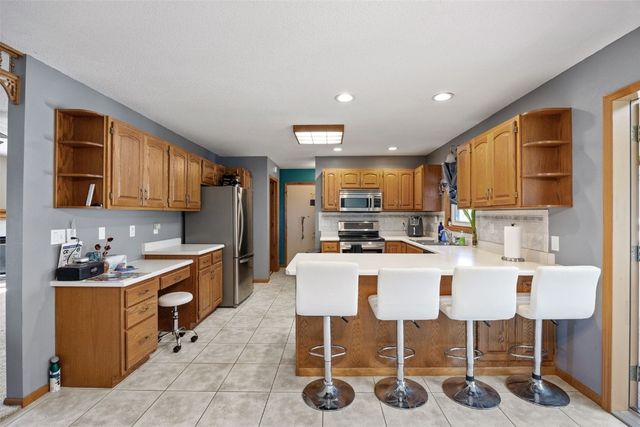 1010 North View Dr., Center Point, IA 52213