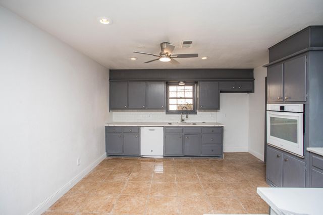 6114 Nashville Avenue, Lubbock, TX 79413