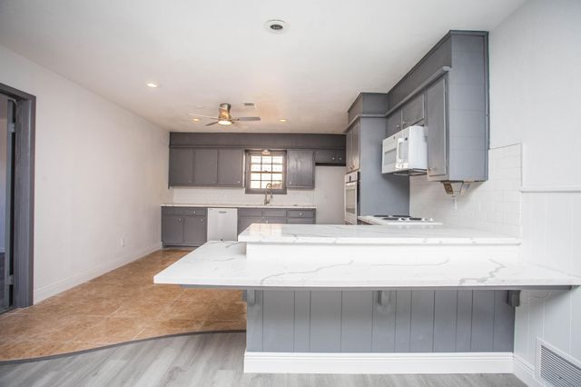 6114 Nashville Avenue, Lubbock, TX 79413