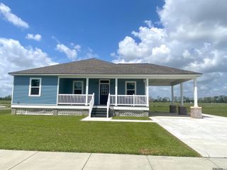 8842 Heron Way, New Roads, LA 70760