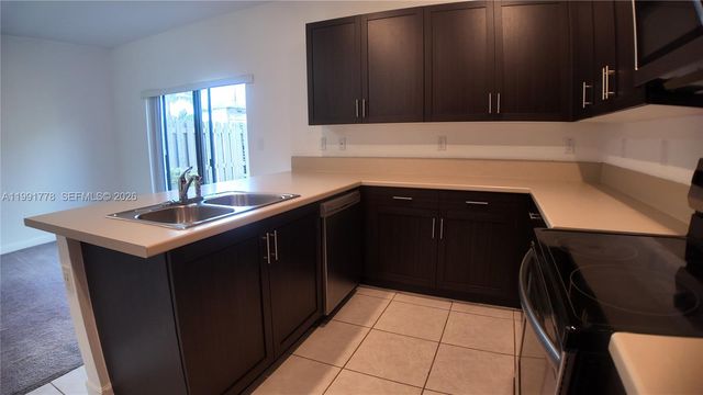 20714 NE 5th Ct, Miami, FL 33179