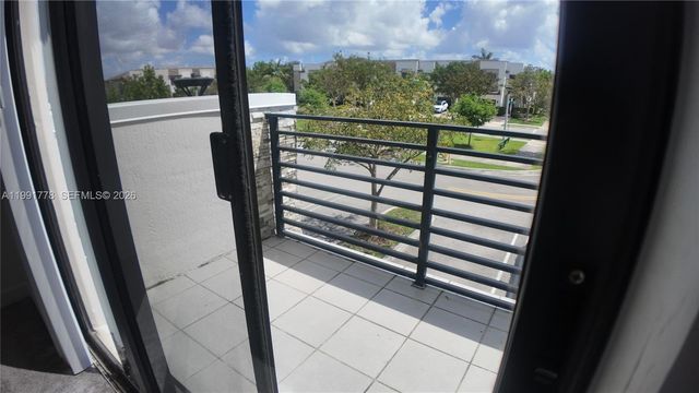 20714 NE 5th Ct, Miami, FL 33179