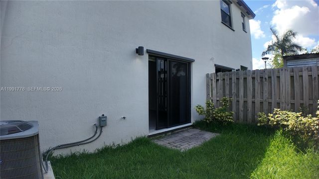 20714 NE 5th Ct, Miami, FL 33179