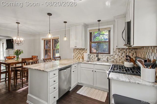 4098 Wakefield, Berkley, MI 48072