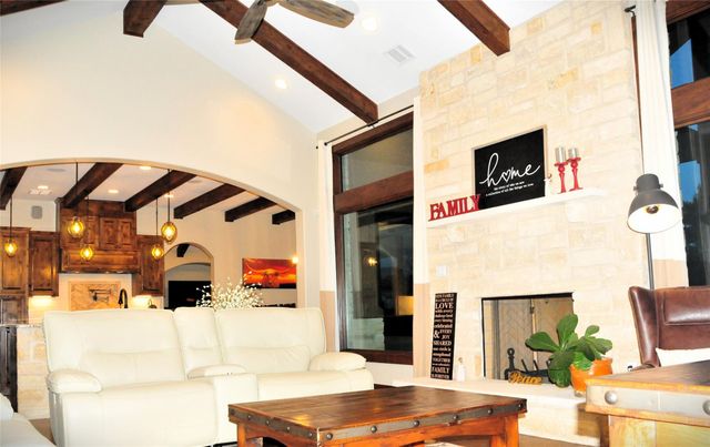 130 Saddle LN, Liberty Hill, TX 78642