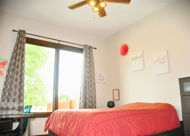 130 Saddle LN, Liberty Hill, TX 78642