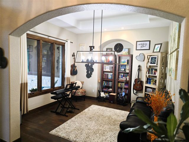 130 Saddle LN, Liberty Hill, TX 78642