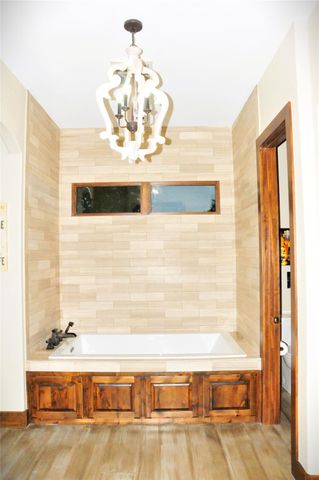 130 Saddle LN, Liberty Hill, TX 78642