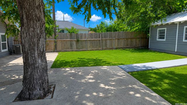 232 Campbell, Seguin, TX 78155