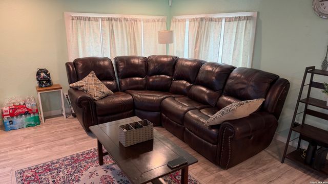 232 Campbell, Seguin, TX 78155