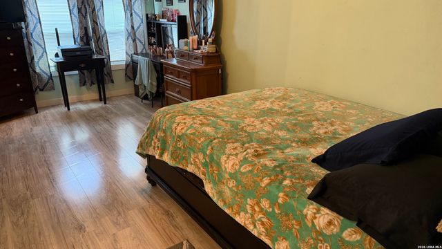 232 Campbell, Seguin, TX 78155