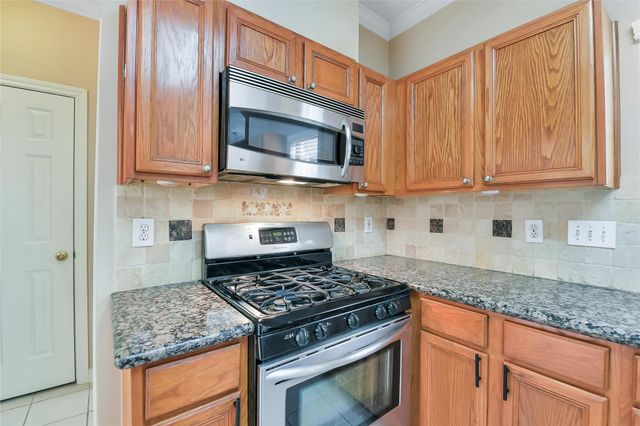 114 Skycrest Drive, Sugar Land, TX 77479