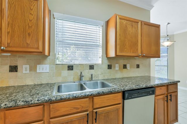 114 Skycrest Drive, Sugar Land, TX 77479