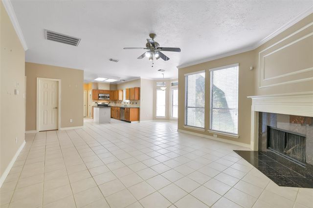 114 Skycrest Drive, Sugar Land, TX 77479