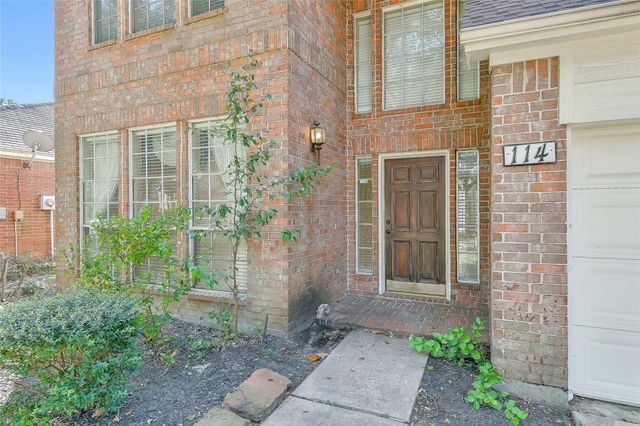 114 Skycrest Drive, Sugar Land, TX 77479