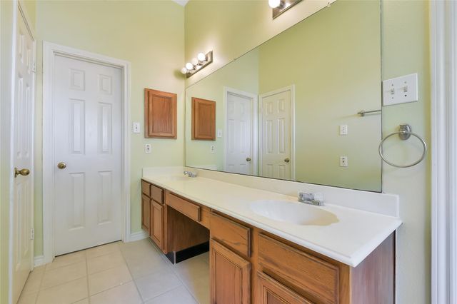 114 Skycrest Drive, Sugar Land, TX 77479