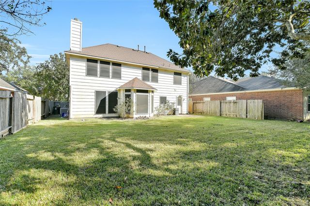 114 Skycrest Drive, Sugar Land, TX 77479