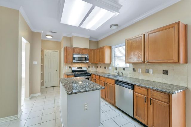 114 Skycrest Drive, Sugar Land, TX 77479