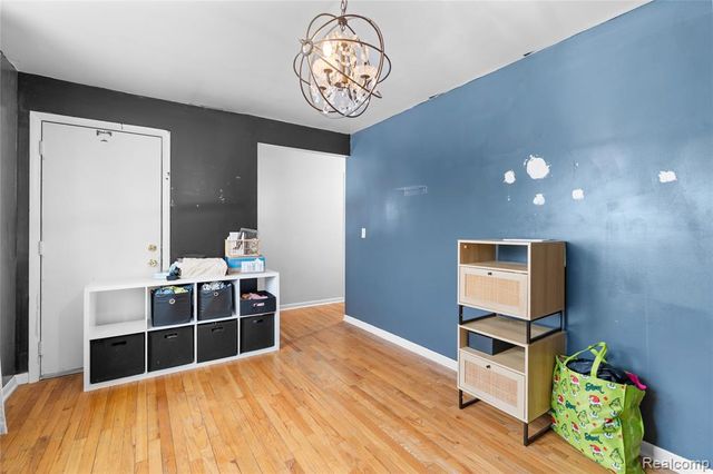 1397 Roat Court, Burton, MI 48509