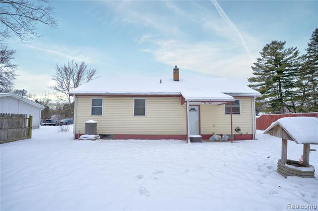 1397 Roat Court, Burton, MI 48509