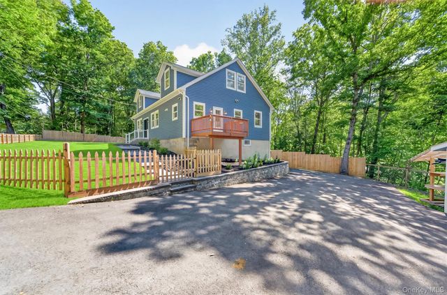 14 Elm Street, Bloomingburg, NY 12721