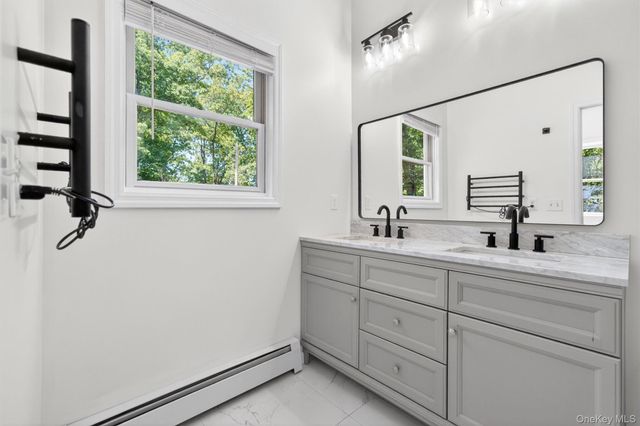 14 Elm Street, Bloomingburg, NY 12721
