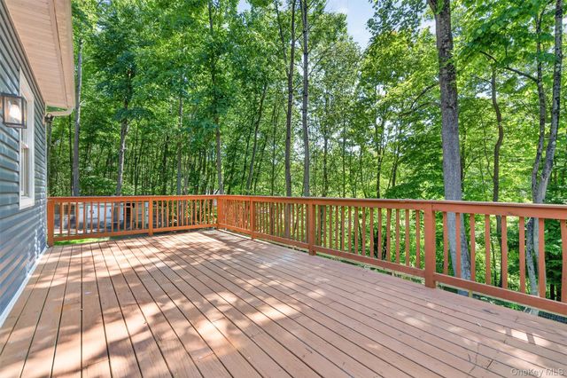 14 Elm Street, Bloomingburg, NY 12721