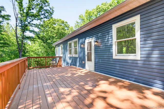 14 Elm Street, Bloomingburg, NY 12721