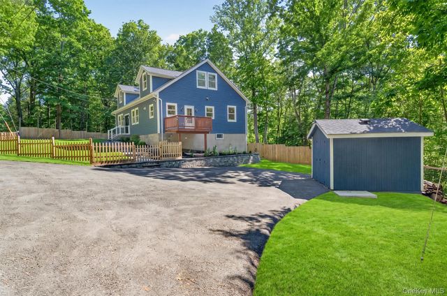 14 Elm Street, Bloomingburg, NY 12721