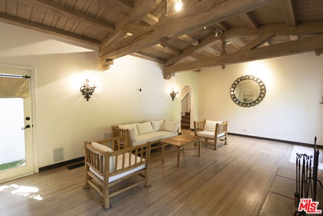 1407 N Beverly Drive, Beverly Hills, CA 90210