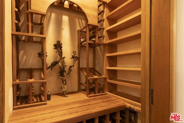 1407 N Beverly Drive, Beverly Hills, CA 90210