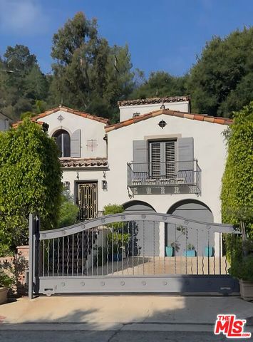 1407 N Beverly Drive, Beverly Hills, CA 90210