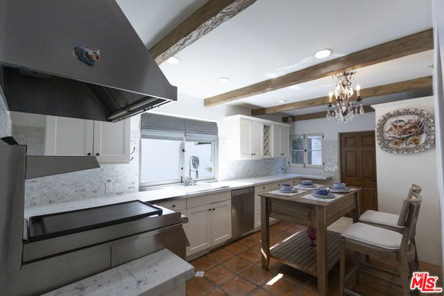 1407 N Beverly Drive, Beverly Hills, CA 90210