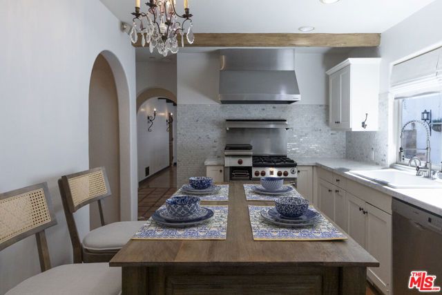 1407 N Beverly Drive, Beverly Hills, CA 90210