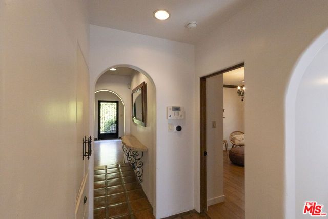 1407 N Beverly Drive, Beverly Hills, CA 90210