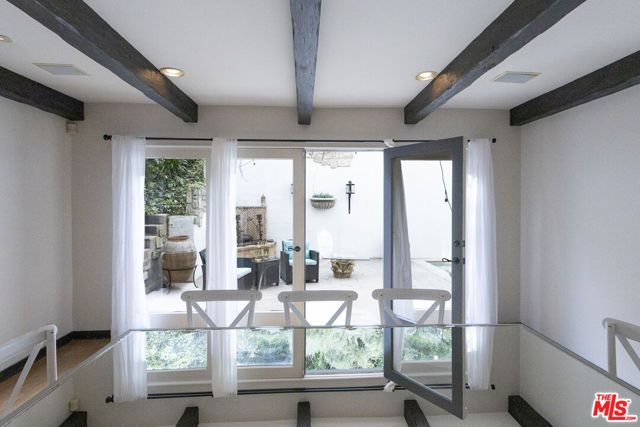 1407 N Beverly Drive, Beverly Hills, CA 90210