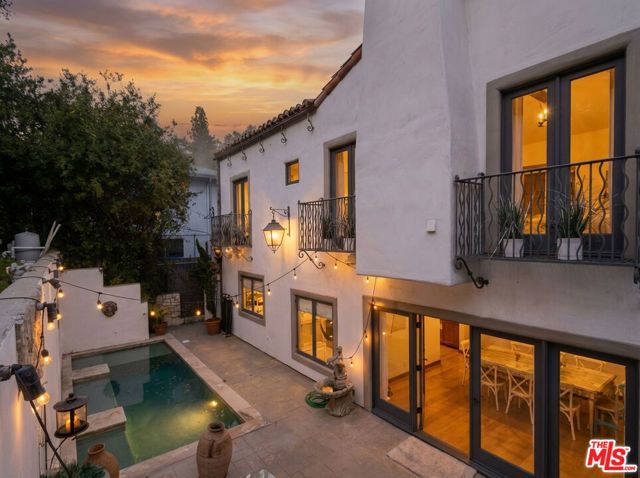 1407 N Beverly Drive, Beverly Hills, CA 90210