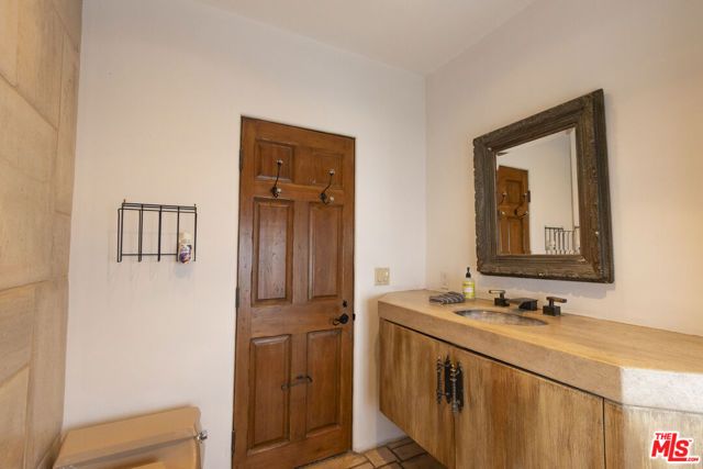 1407 N Beverly Drive, Beverly Hills, CA 90210