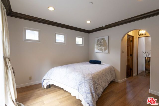 1407 N Beverly Drive, Beverly Hills, CA 90210