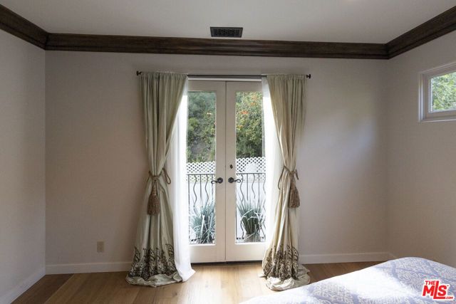 1407 N Beverly Drive, Beverly Hills, CA 90210