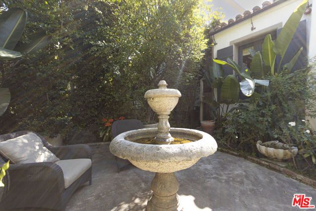 1407 N Beverly Drive, Beverly Hills, CA 90210