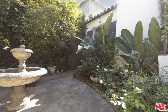 1407 N Beverly Drive, Beverly Hills, CA 90210